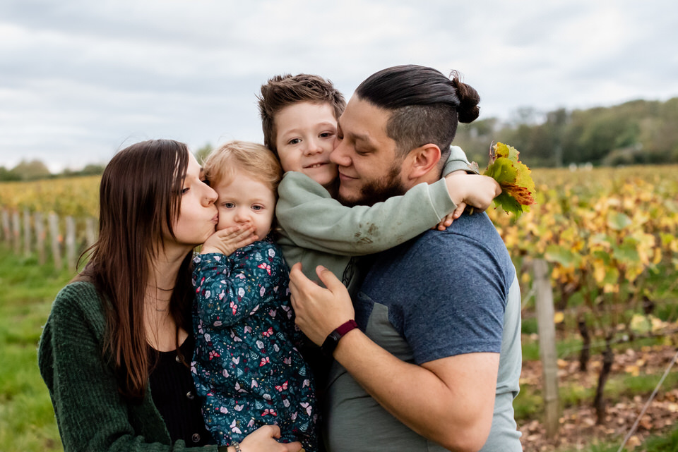 Delphine_perez_photographie-20 seance photo famille extérieur marcy